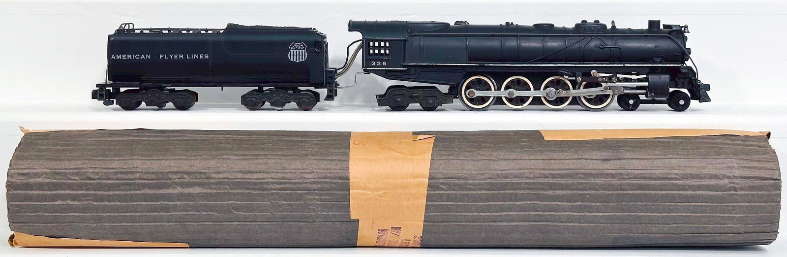 American Flyer Postwar S Gauge 336 Union Pacific Locomotive and Tender: American Flyer Postwar S Gauge 336 Union Pacific Locomotive and Tender, in C7 plus and with its original wrap.