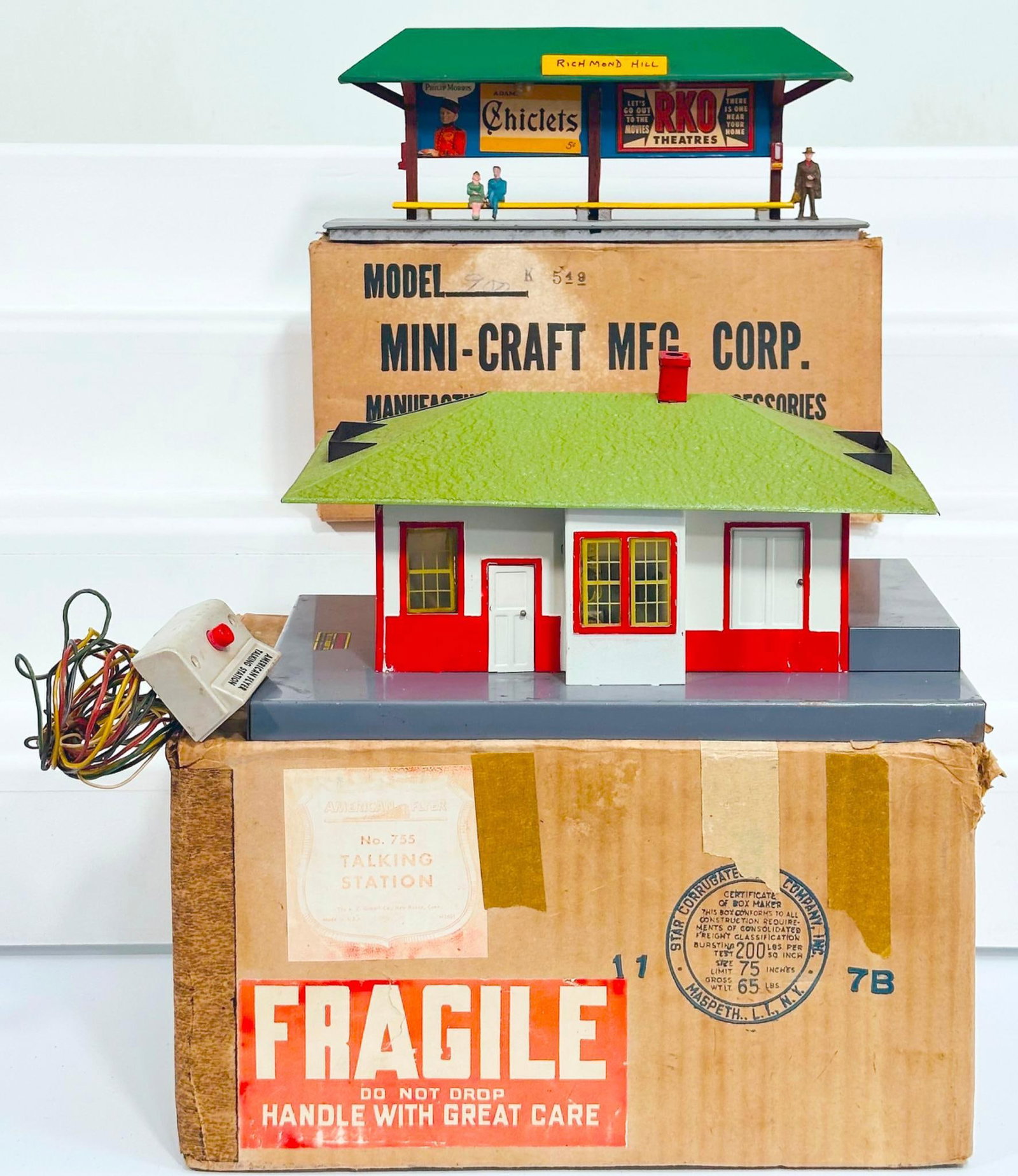American Flyer Postwar S Gauge 755 Talking Station Boxed/Mini - Craft 400 Passenger Waiting Station (1 of 7)