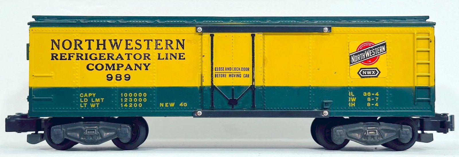 American Flyer Postwar S Gauge 989 Northwestern Refrigerator Car (1 of 6)