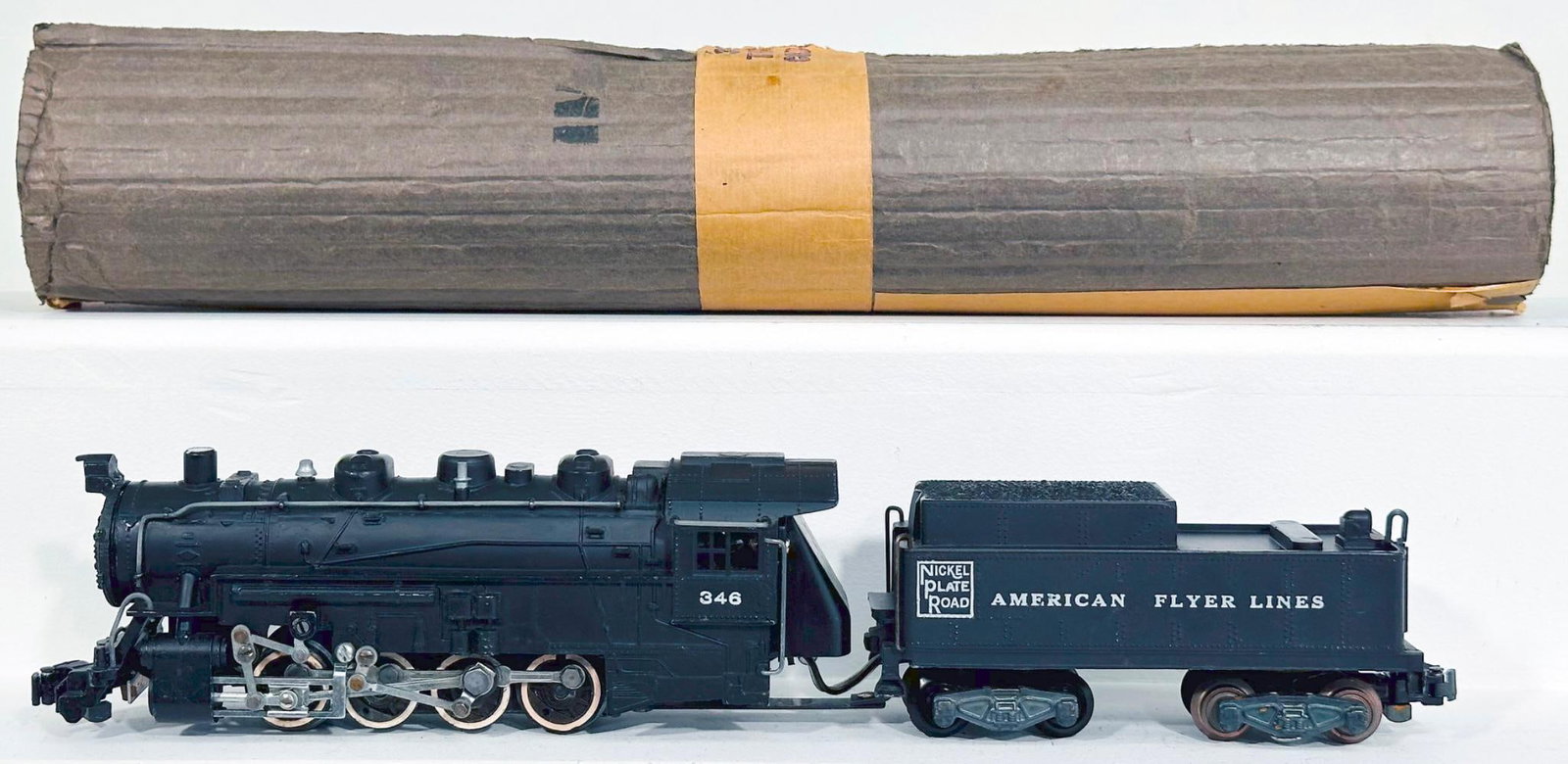 American Flyer Postwar S Gauge 346 Nickel Plate Road Locomotive and Tender (1 of 7)