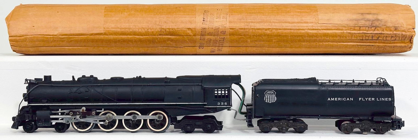 American Flyer Postwar S Gauge 336 Union Pacific 4 - 8 - 4 Locomotive and Tender (1 of 7)