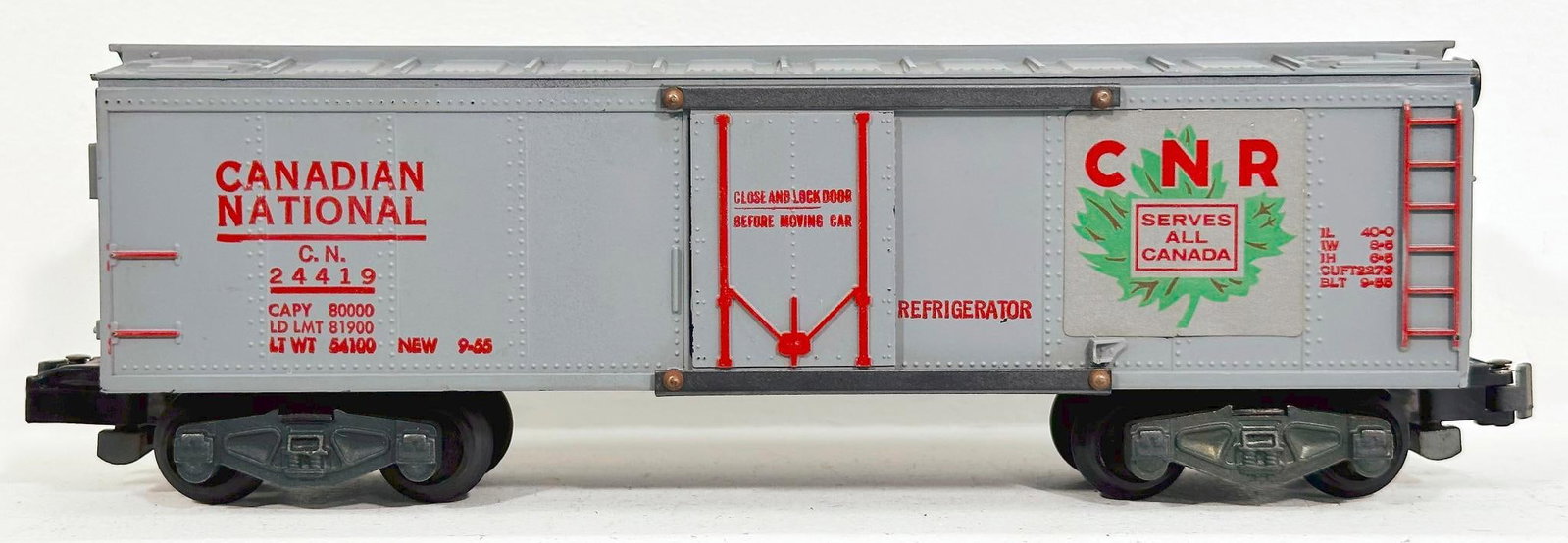 American Flyer Postwar S Gauge No. 24419 Canadian National Refrigerator Car: American Flyer Postwar S Gauge No. 24419 Canadian National Refrigerator Car, in C7 plus and scarce.
