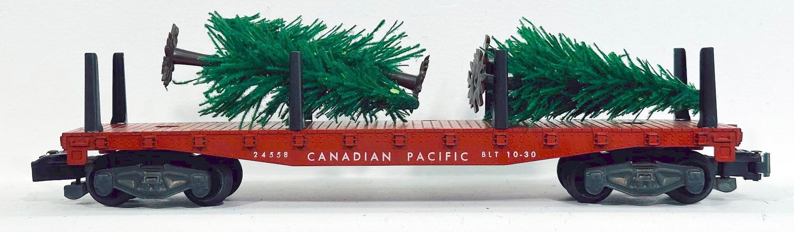 American Flyer Postwar S Gauge 24558 Canadian Pacific Christmas Tree Flat Car with Christmas Trees (1 of 6)