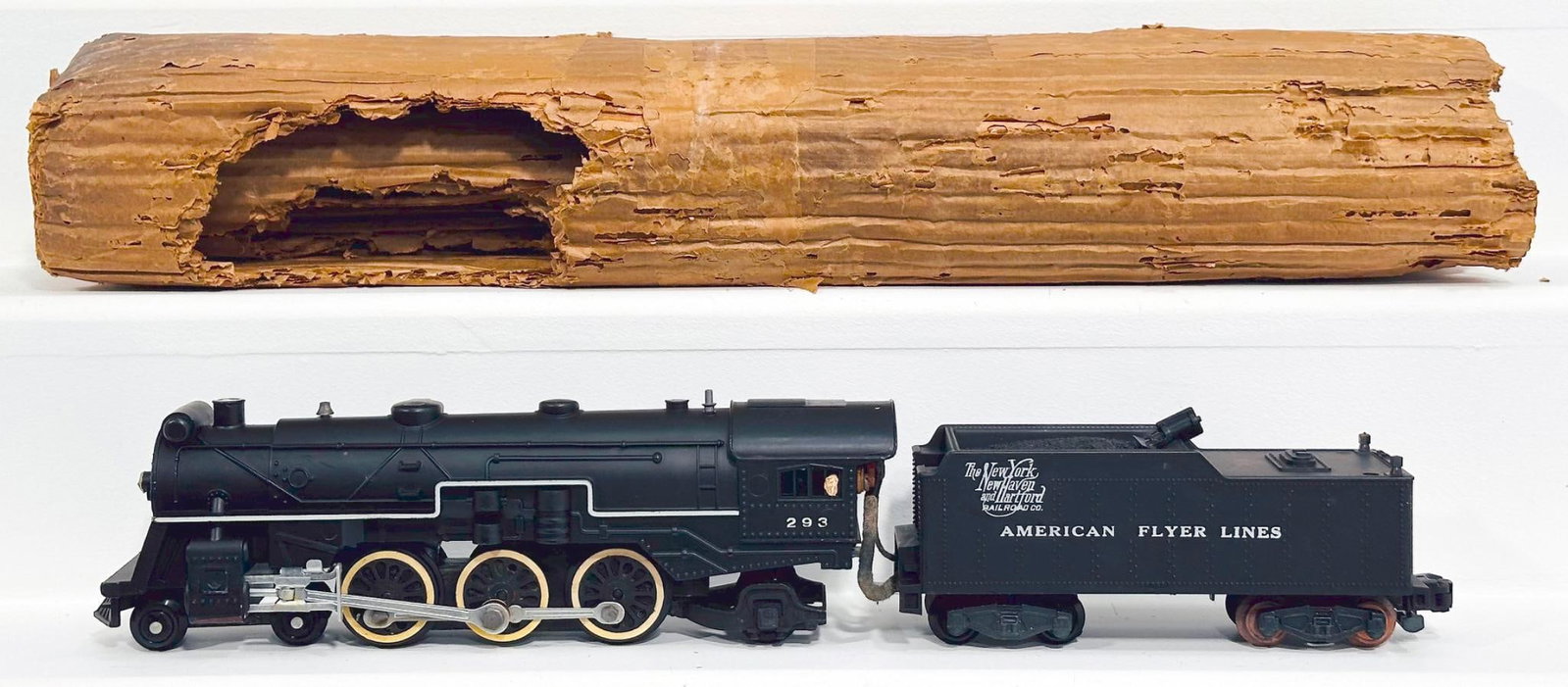 American Flyer Postwar S Gauge 293 New York New Haven and Hartford Locomotive and Tender (1 of 7)