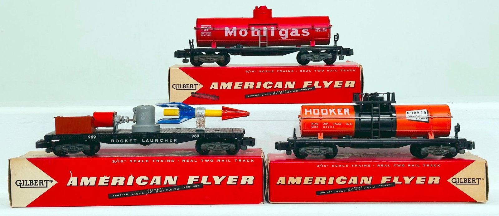 American Flyer Pope Postwar S Gauge 24324 Hooker Chemical Car-24315 Mobil Gas Tank Car-250169 Rocket (1 of 8)