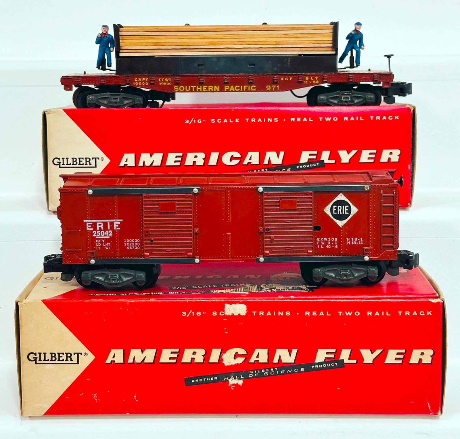 American Flyer Postwar S Gauge 25042 Action Box Car and 971 Lumber Unloading Car Boxed (1 of 8)