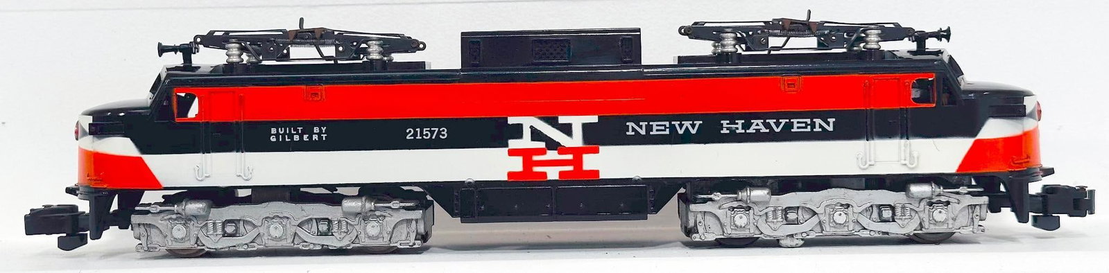 American Flyer Postwar S Gauge 21573 New Haven Electric: American Flyer Postwar S Gauge 21573 New Haven Electric, in C7 plus.
