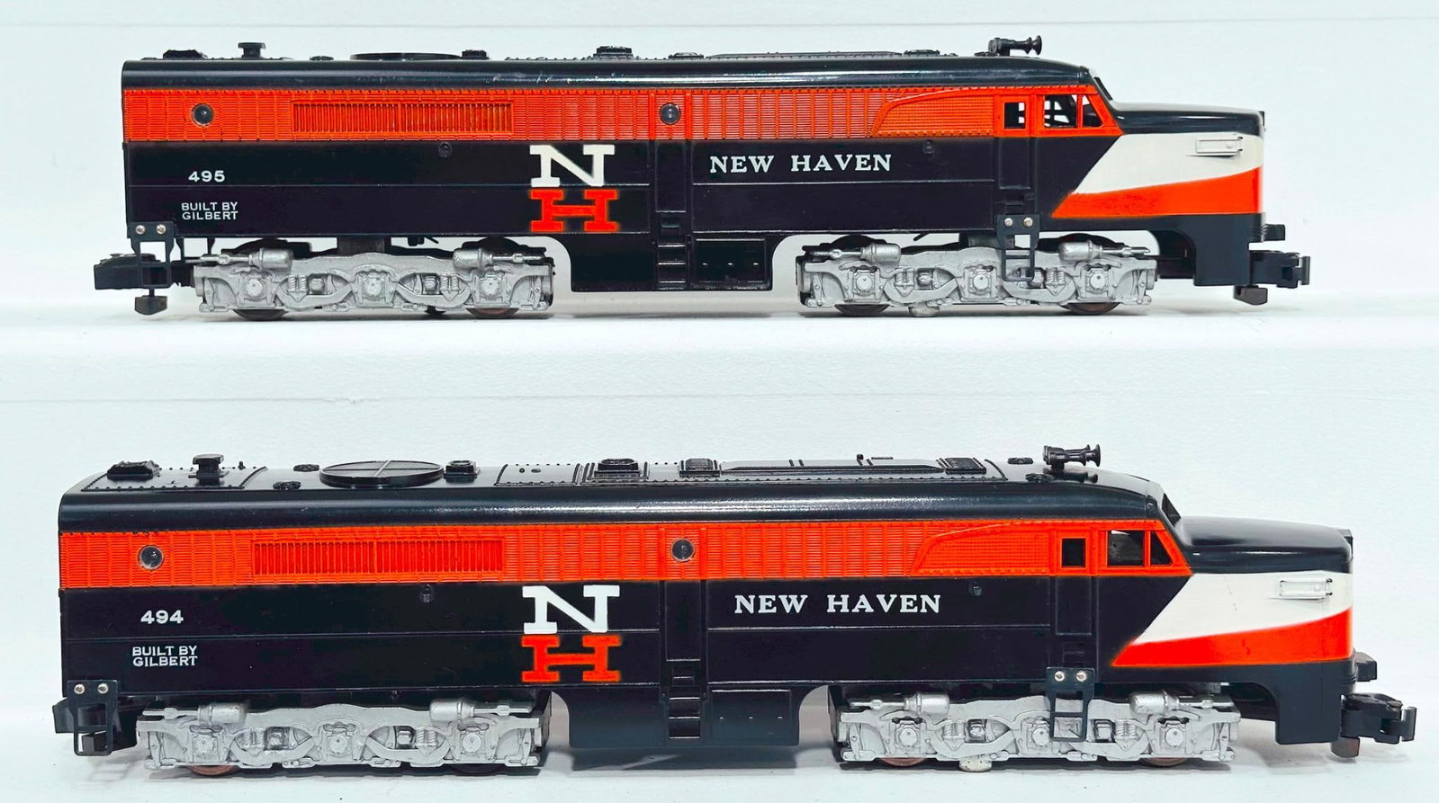 American Flyer Postwar S Gauge New Haven 494 and 495 Diesel Units: American Flyer Postwar S Gauge New Haven 494 and 495 Diesel Units, each in C7 to C7 plus.