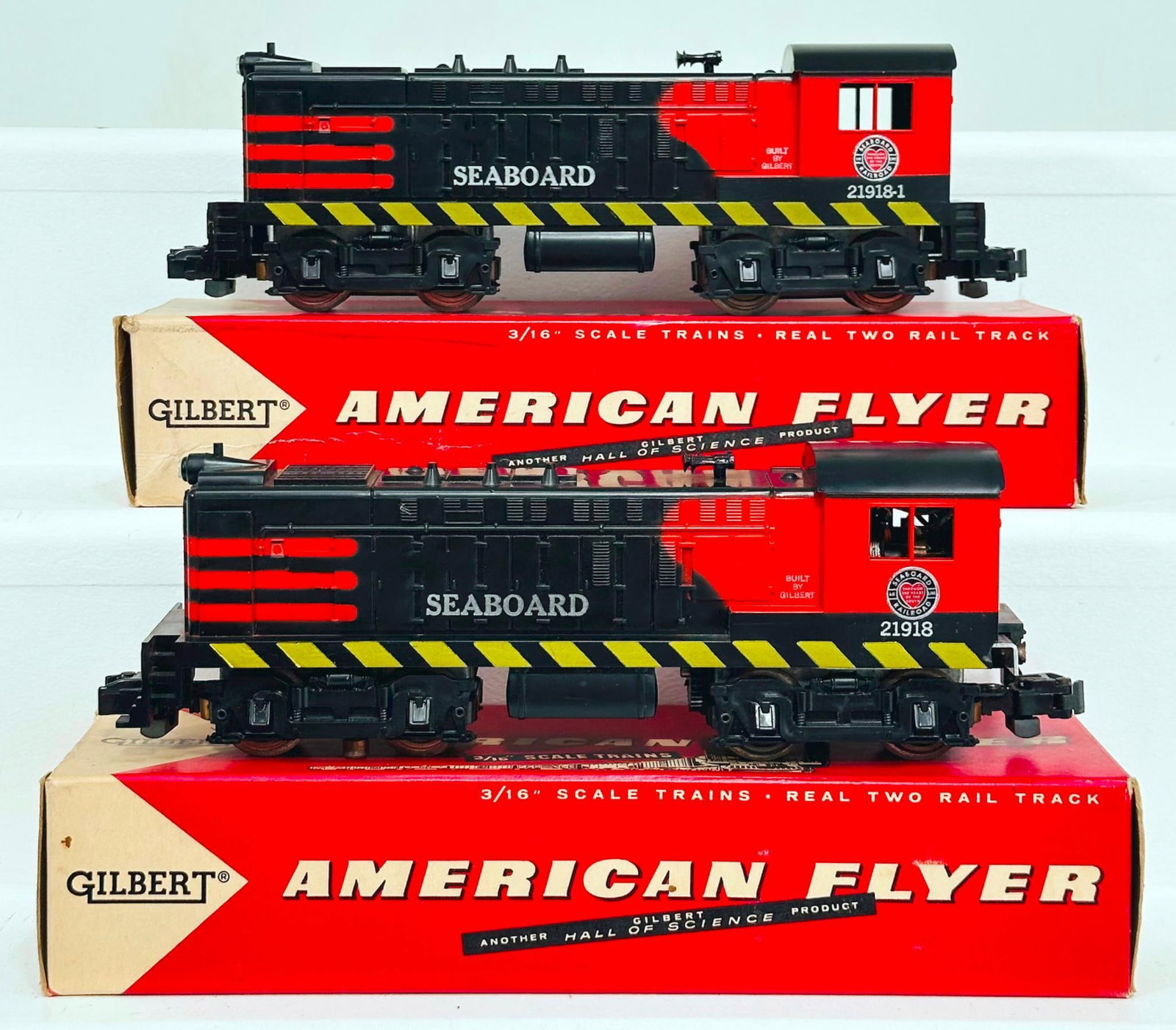 American Flyer Postwar S Gauge 21918 Seaboard Switcher and 21918 - 1 Seaboard Switcher Unpowered (1 of 8)