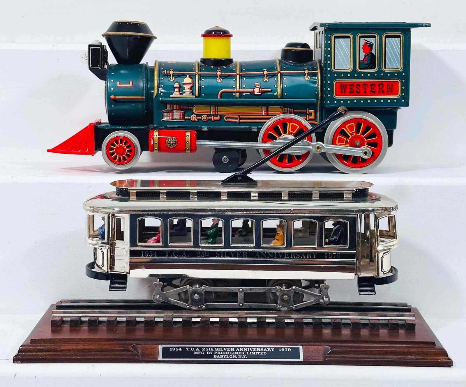 Pride Lines Modern O Gauge TCA 25th Silver Anniversary Trolley Car/Unknown Manufacturer Locomotive (1 of 6)