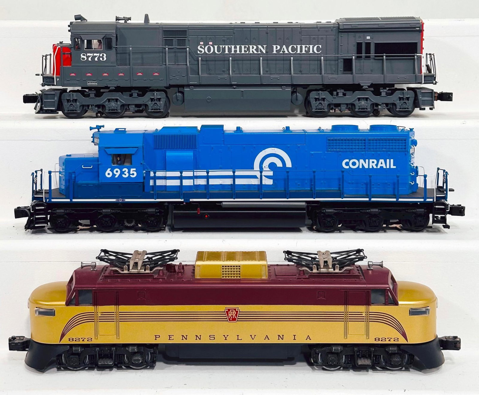 Lionel Modern O Gauge Three (3) Assorted Switchers (1 of 6)