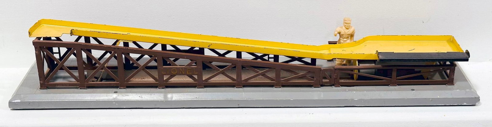 Lionel Postwar O Gauge Assorted Accessories - 4