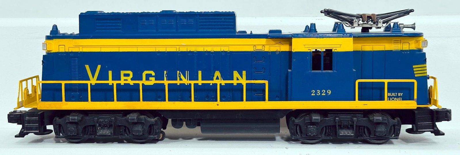 Lionel Postwar O Gauge 2329 Virginian Electric Locomotive: Lionel Postwar O Gauge 2329 Virginian Electric Locomotive, in C7 or better.