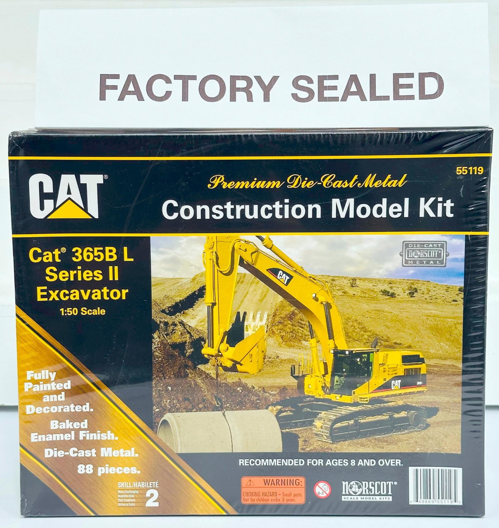 Norscot Modern 1:50 Scale CAT 365B L Series II Excavator Construction Kit 88 Pieces: Norscot Modern 1:50 Scale CAT 365B L Series II Excavator Construction Kit 88 Pieces, in C10 and with its original sealed box.
