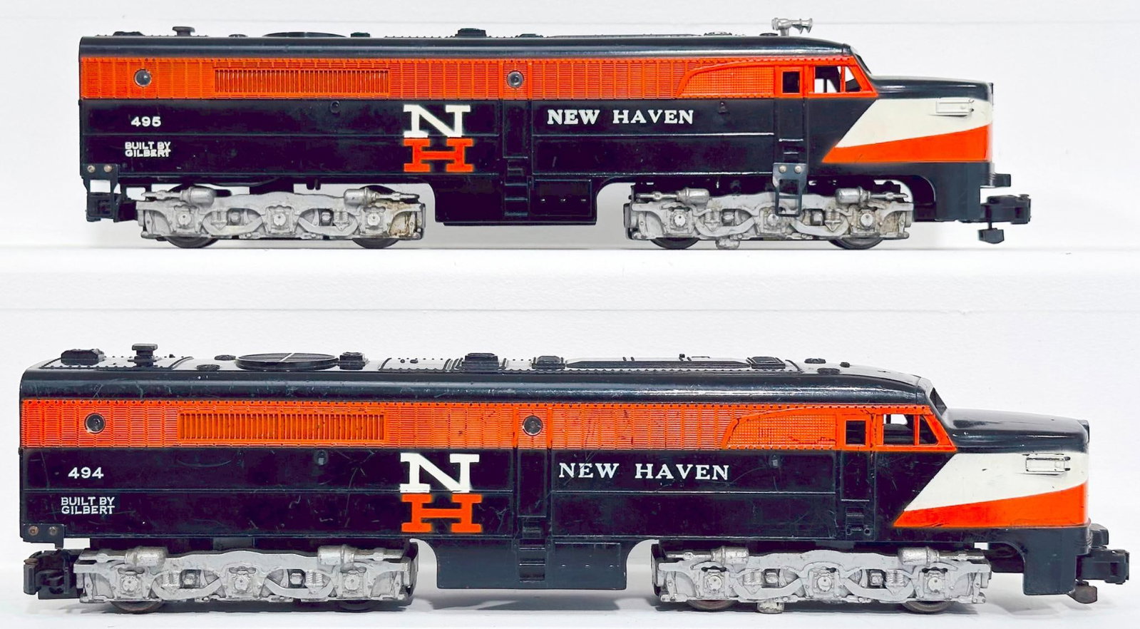 American Flyer Postwar S Gauge 494 New Haven and 495 New Haven A - A Alco Diesel Units (1 of 6)