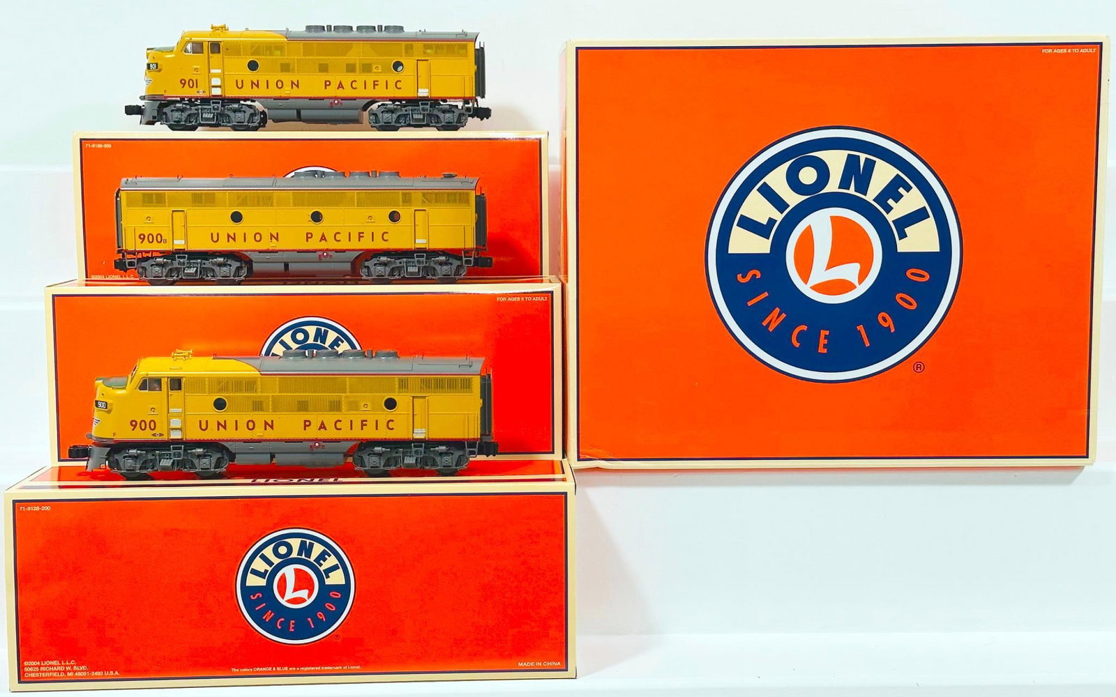 Lionel Modern O Gauge Union Pacific F3 ABA Diesel Locomotive Set with Trainmaster Command Control (1 of 8)