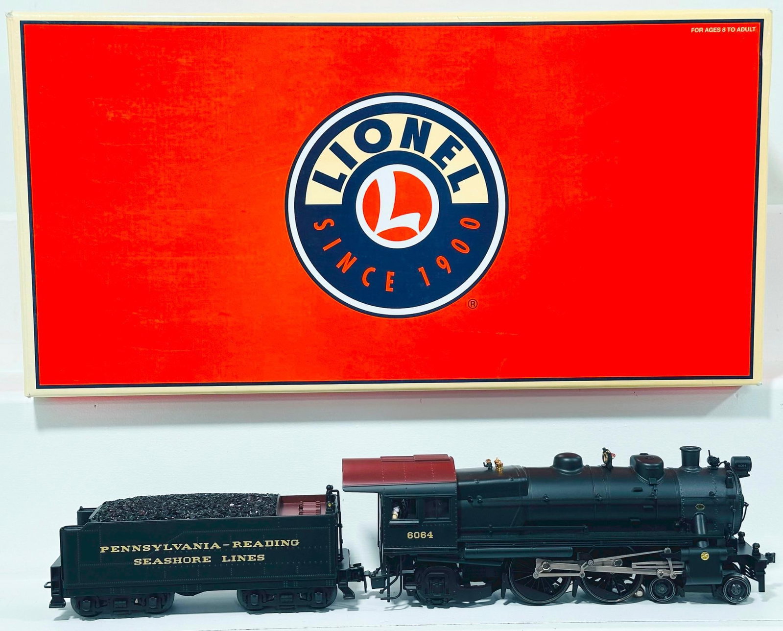 Lionel Modern O Gauge Pennsylvania-Reading Seashore E6 Atlantic 4-4-2 Steam Locomotive and Tender (1 of 8)