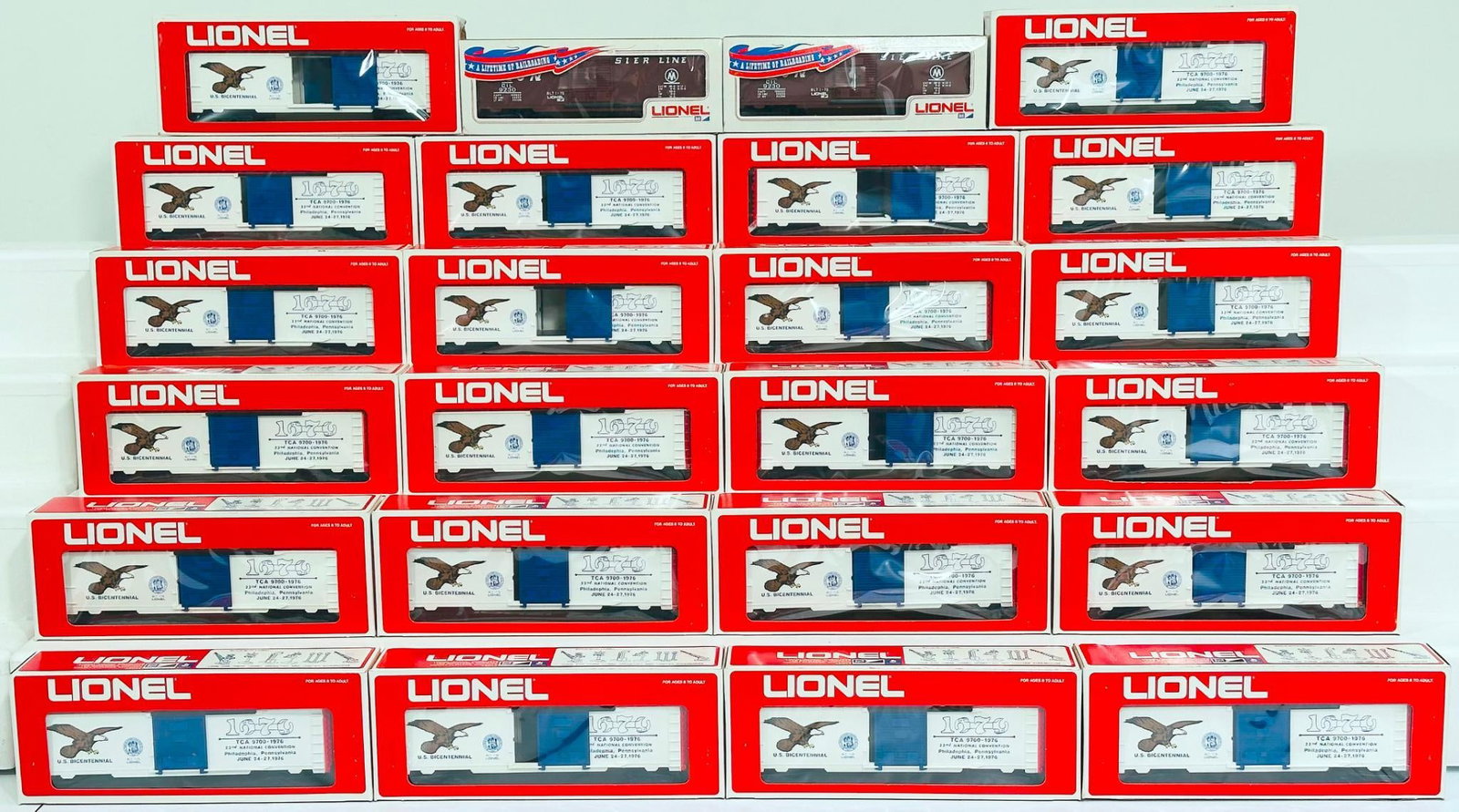 Lionel Modern O Gauge TCA Convention Car 1976 X22 and Monon Box Car X2 Boxed: Lionel Modern O Gauge TCA Convention Car 1976 X22 and Monon Box Car X2, each in C9 and each with its original box.