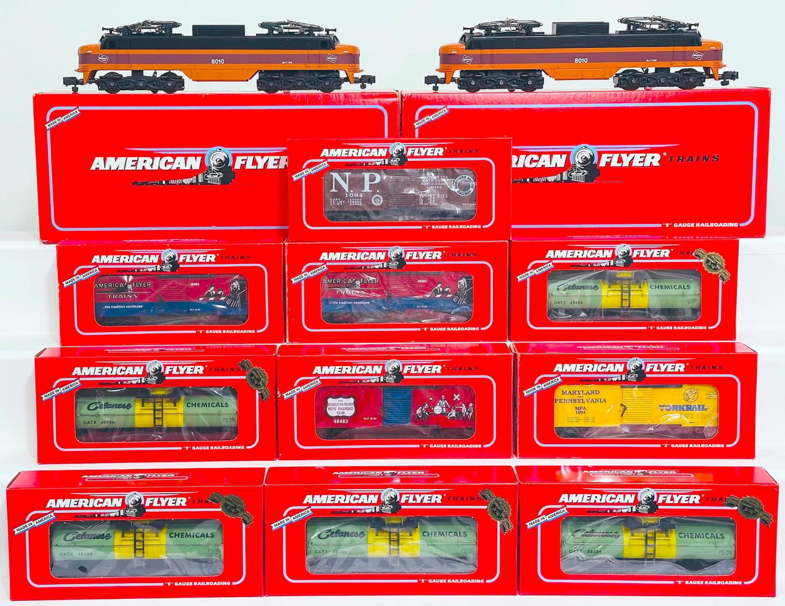 American Flyer Lionel Modern S Gauge Milwaukee Road Electric X2/Celanese Chemical Tank Car (1 of 10)