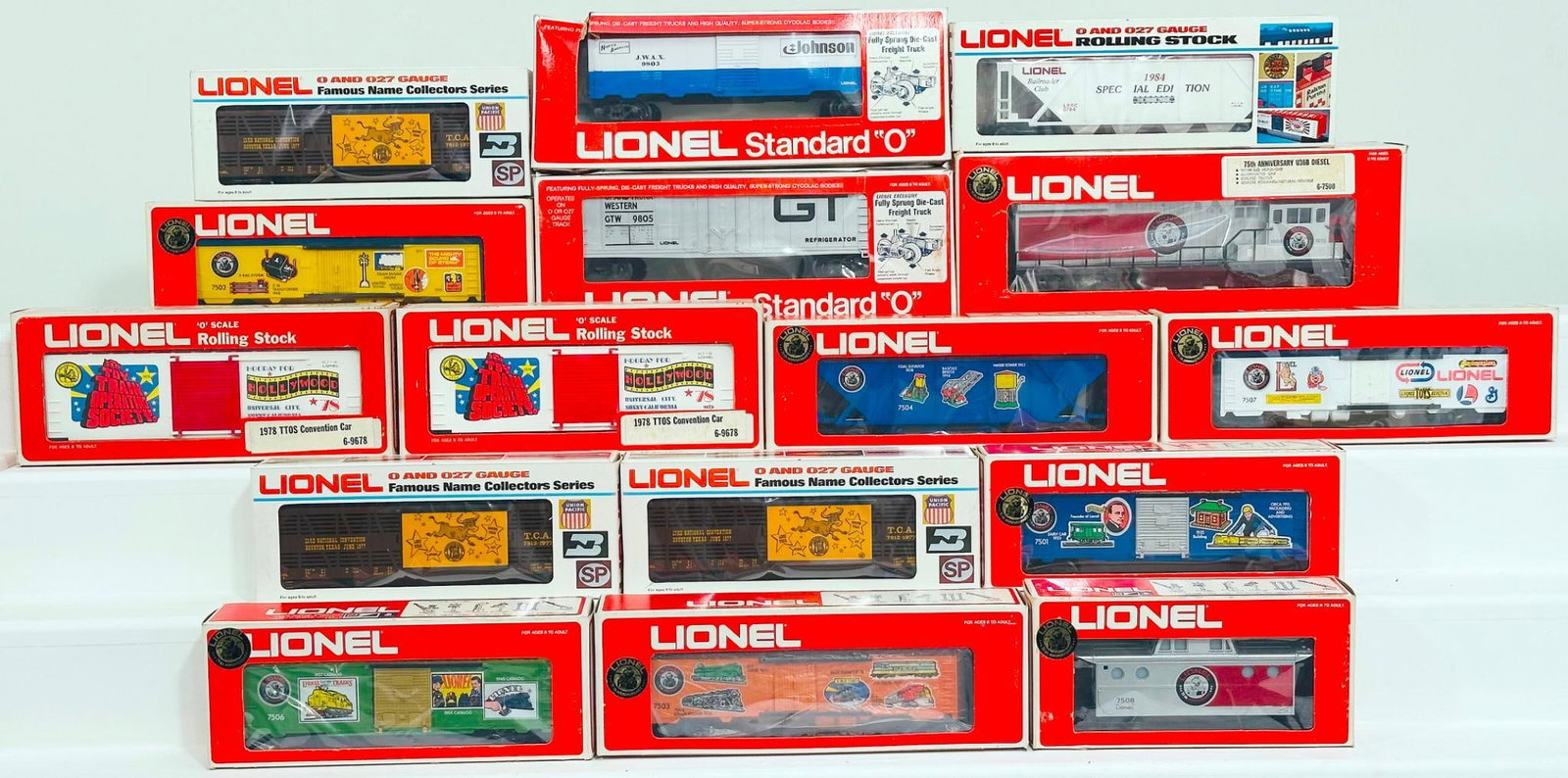 Lionel Modern O Gauge Fifteen (15) Assorted Freight Cars and 75th Anniversary U36B Diesel Switcher (1 of 8)