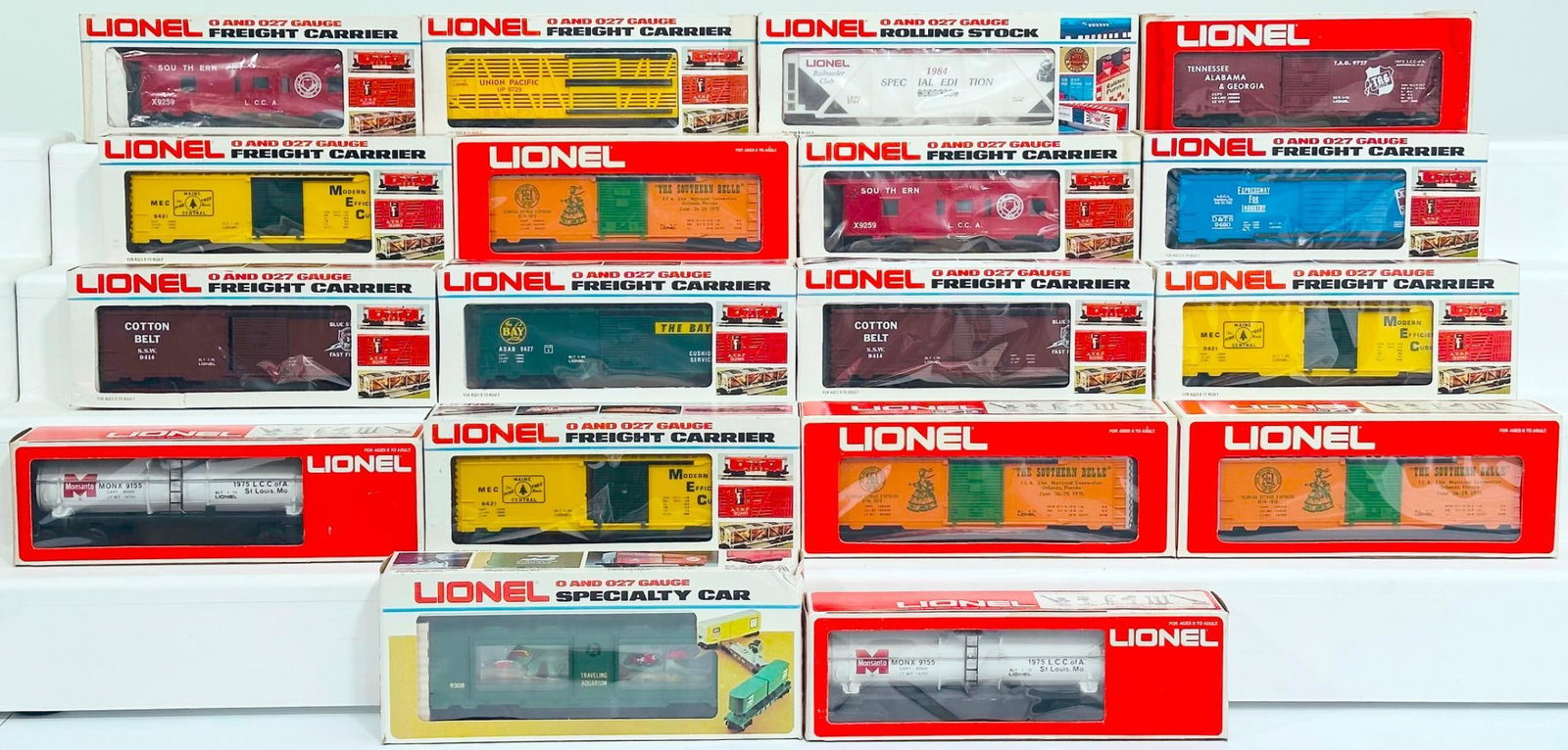 Lionel Modern O Gauge Eighteen (18) Assorted Freight Cars Boxed (1 of 6)