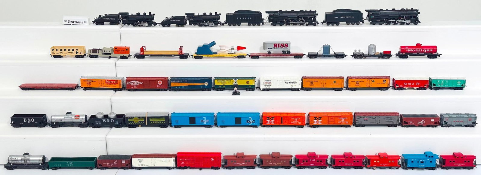 American Flyer Postwar HO Gauge Forty-five (45) Freight Cars Assorted Cars and Four (4) Assorted (1 of 5)