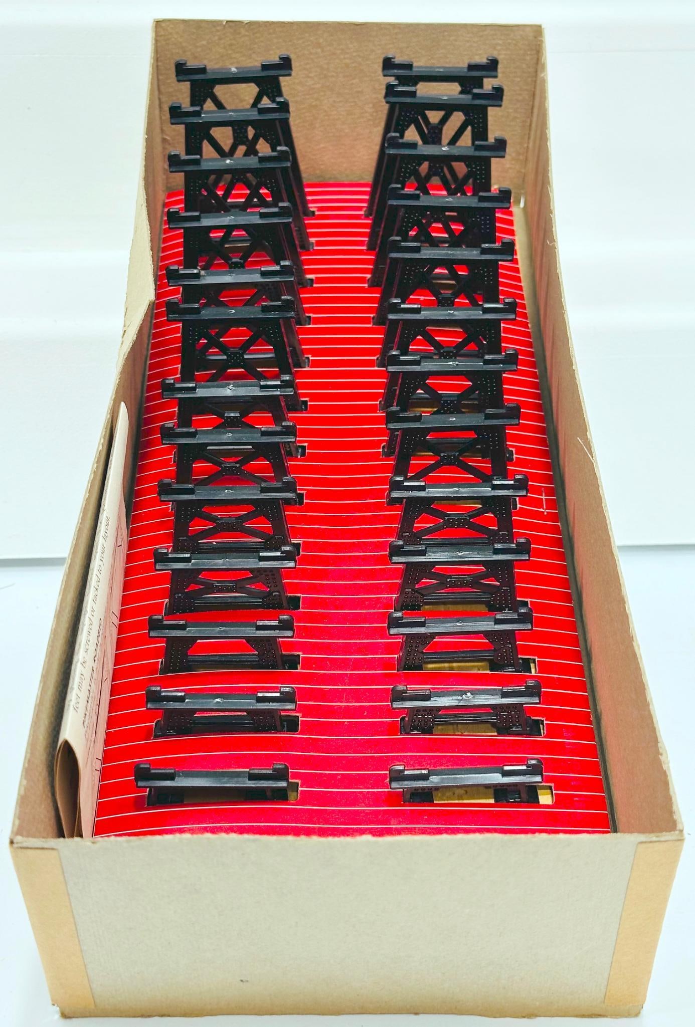 American Flyer Postwar HO Scale Assorted Accessories Boxed - 8