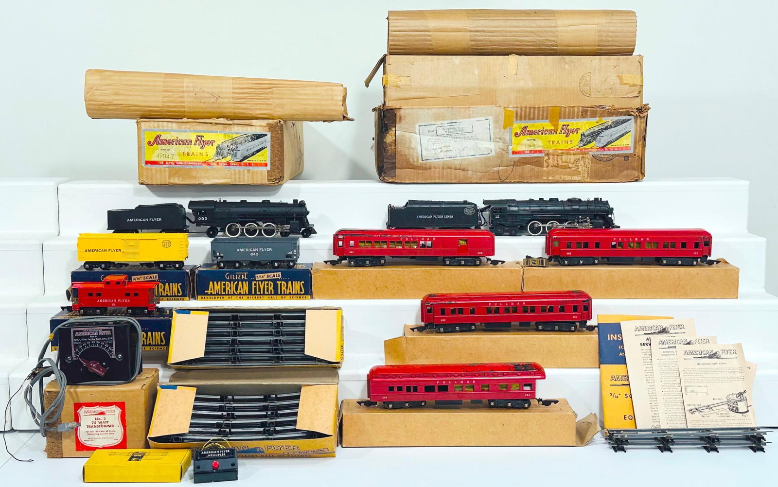 American Flyer Postwar O Gauge Outfit No. 4904-T Pacific Freight Train from 1949 through 1951 (1 of 11)