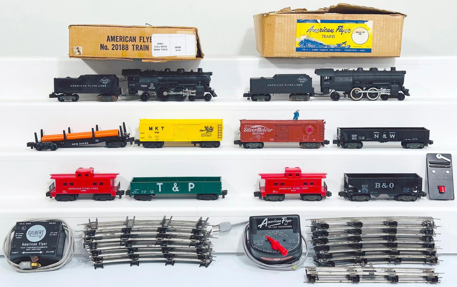 American Flyer Postwar S Gauge Outfit No. 20188 and Outfit No. illegible (1 of 11)
