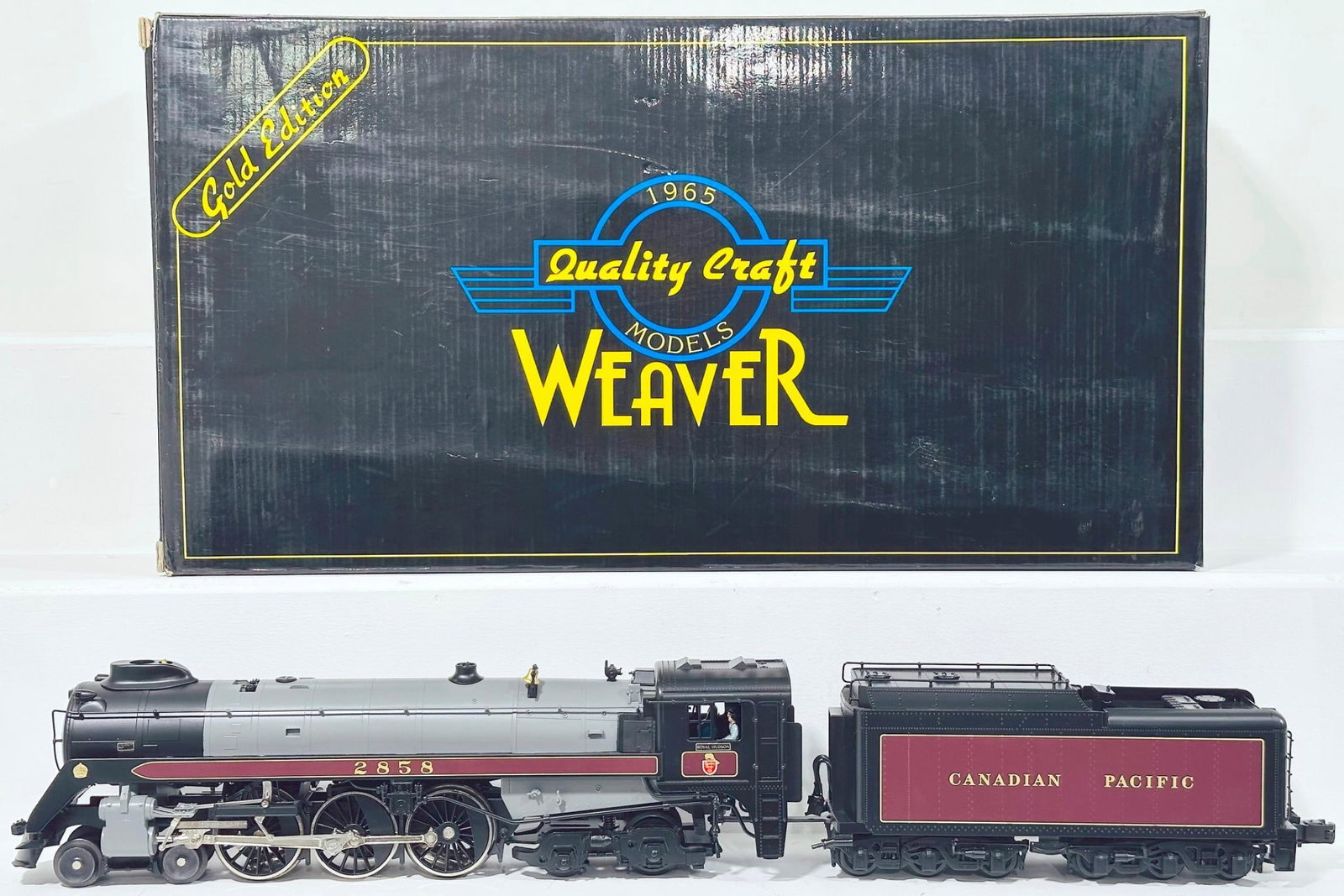 Weaver Models Modern Gold Edition O Gauge Canadian Pacific Royal Hudson 4 - 6 - 4 Locomotive and (1 of 8)
