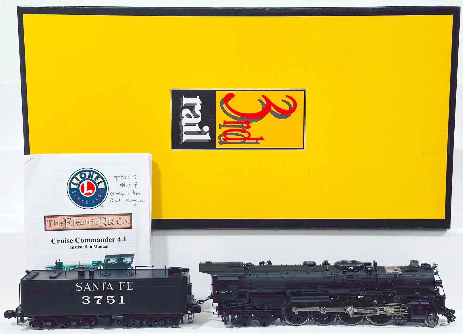 Sunset Models Modern Lionel O Gauge Santa Fe 4 - 8 - 4 Three Rail Locomotive and Tender Boxed (1 of 8)