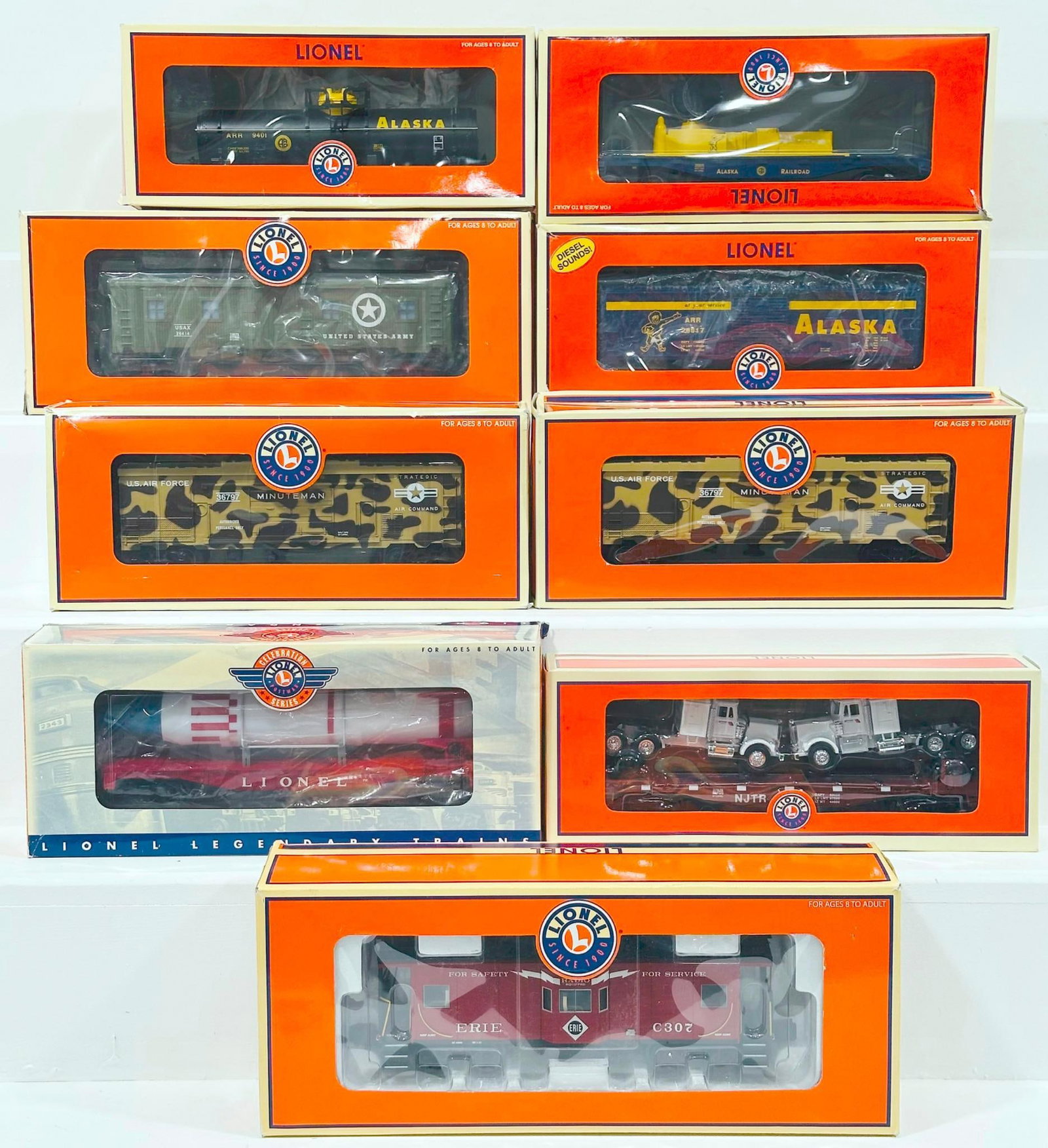 Lionel Modern O Gauge Nine (9) Assorted Freight Cars Boxed (1 of 6)