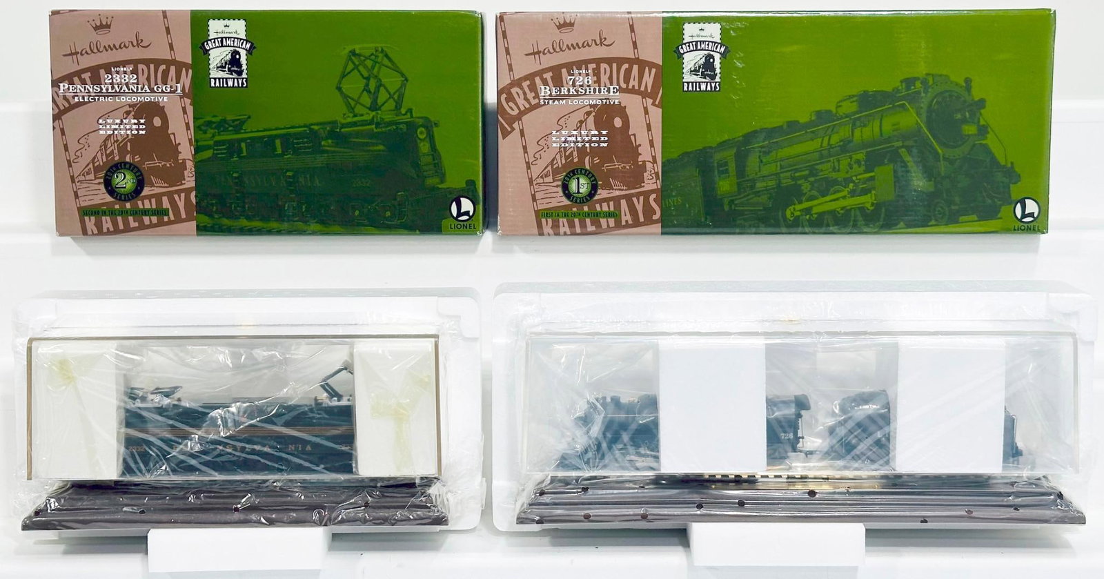 Lionel Modern O Gauge Hallmark Great American Railways 2332 Penn GG-1 Electric Locomotive/726: Lionel Modern O Gauge Hallmark Great American Railways 2332 Pennsylvania GG - 1 Electric Locomotive and 726 Berkshire Steam Locomotive and Tender Boxed, each in C9 and each with its original box.