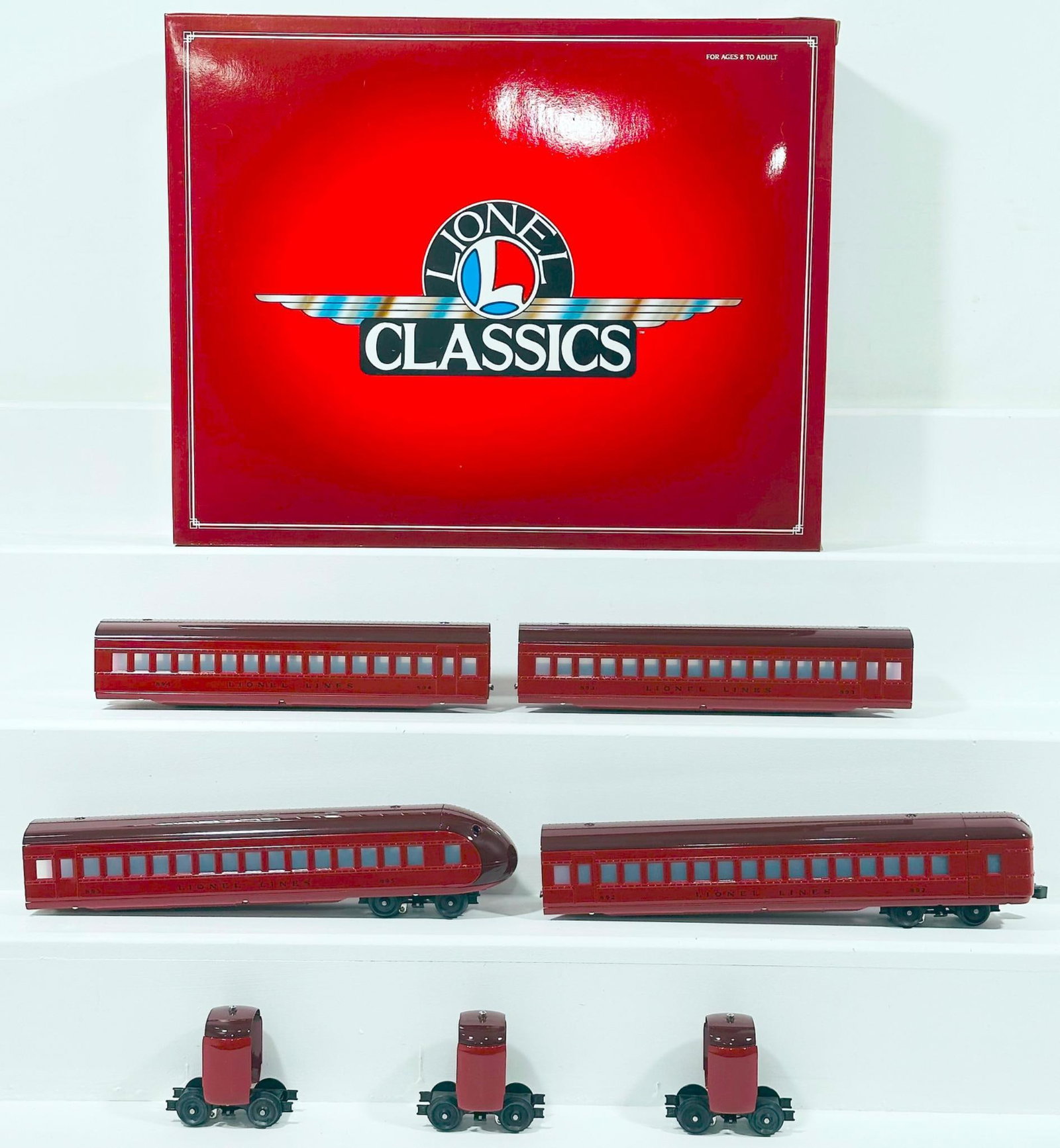 Lionel Modern Classics O Gauge Four (4) Rail Chief Cars Boxed: Lionel Modern Classics O Gauge Four (4) Rail Chief Cars Boxed, in C9 and with its original box.