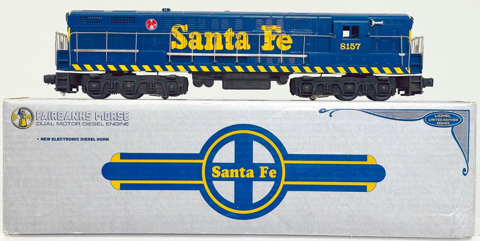 Lionel Modern O Gauge Santa Fe Fairbanks Morse Dual Motor Trainmaster Locomotive Boxed: Lionel Modern O Gauge Santa Fe Fairbanks Morse Dual Motor Trainmaster Locomotive Boxed, in C9 and with its original box.