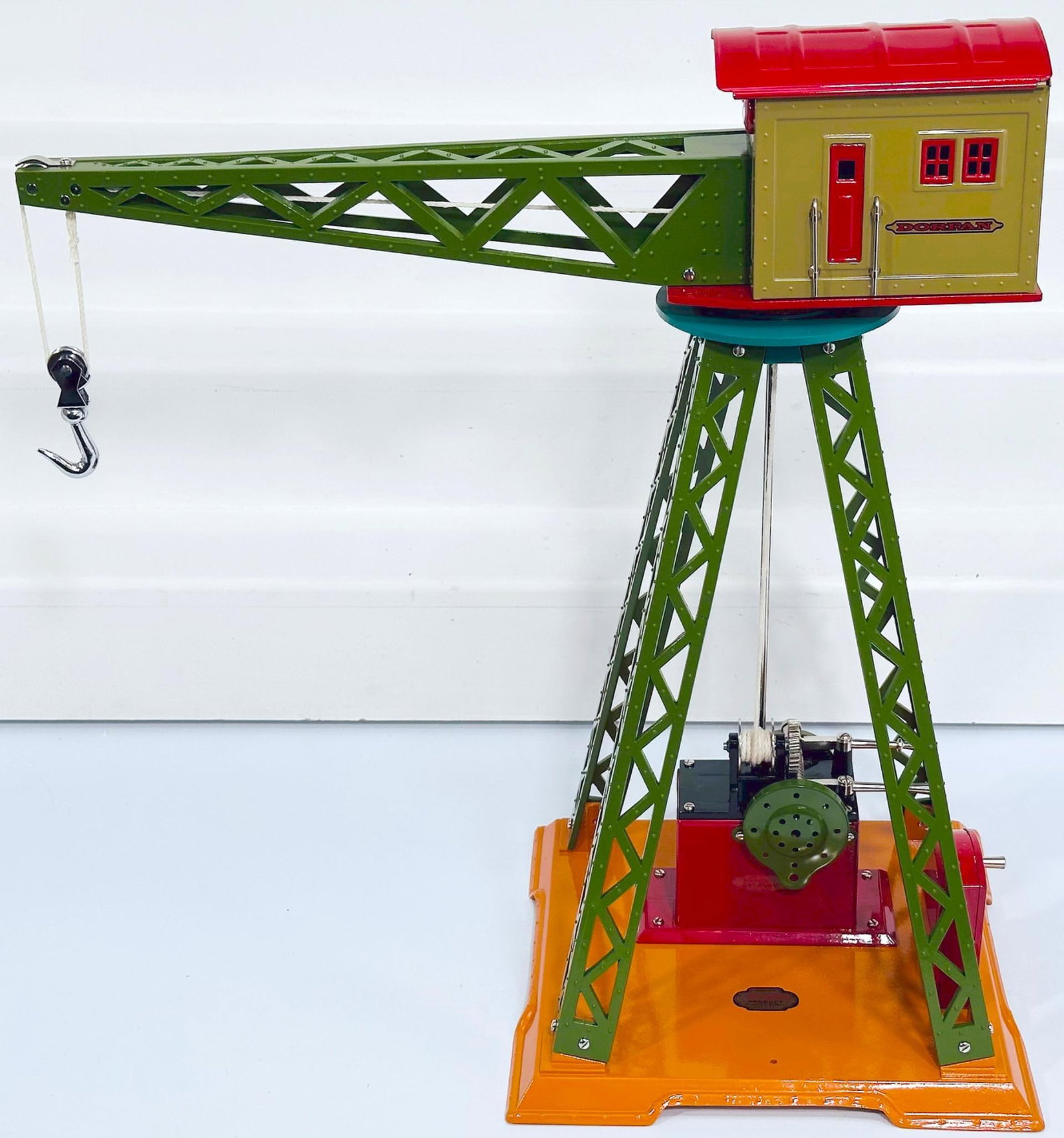 T - Reproductions Modern Standard Gauge Replica Dorfan Crane: T - Reproductions Modern Standard Gauge Replica Dorfan Crane, in C9 and with its original shipping container.