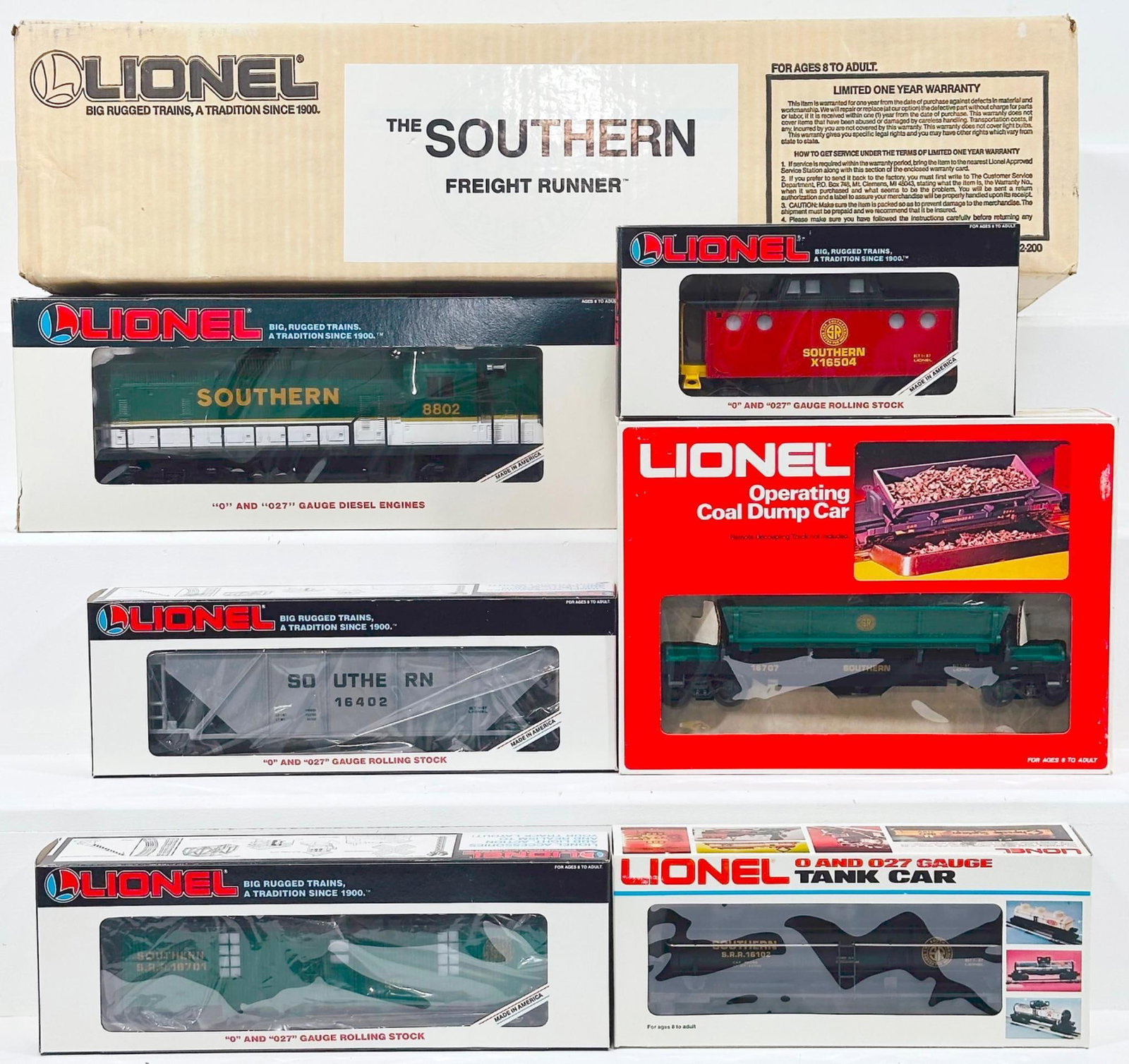 Lionel Modern O Gauge Southern Freight Runner Set Boxed (1 of 5)