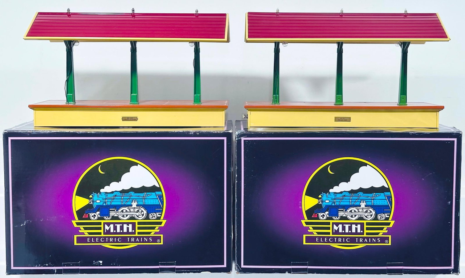 MTH Modern Tinplate Traditions Wide Gauge 155 Freight Shed cream base with maroon roof Boxed X2 (1 of 6)