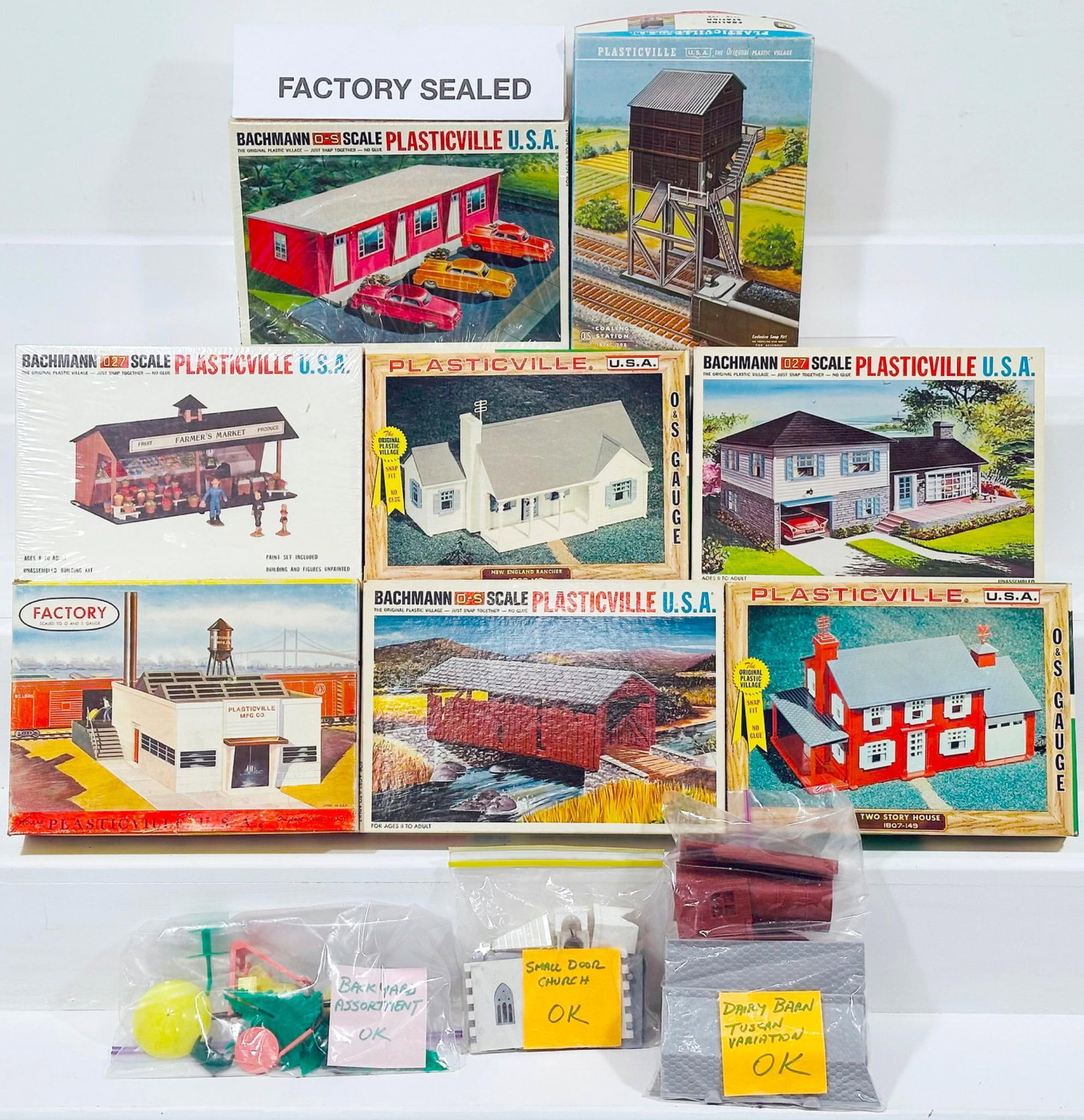 Bachmann/Plasticville Modern O Gauge Eight (8) Assorted Kits Boxed and Three (1 of 7)