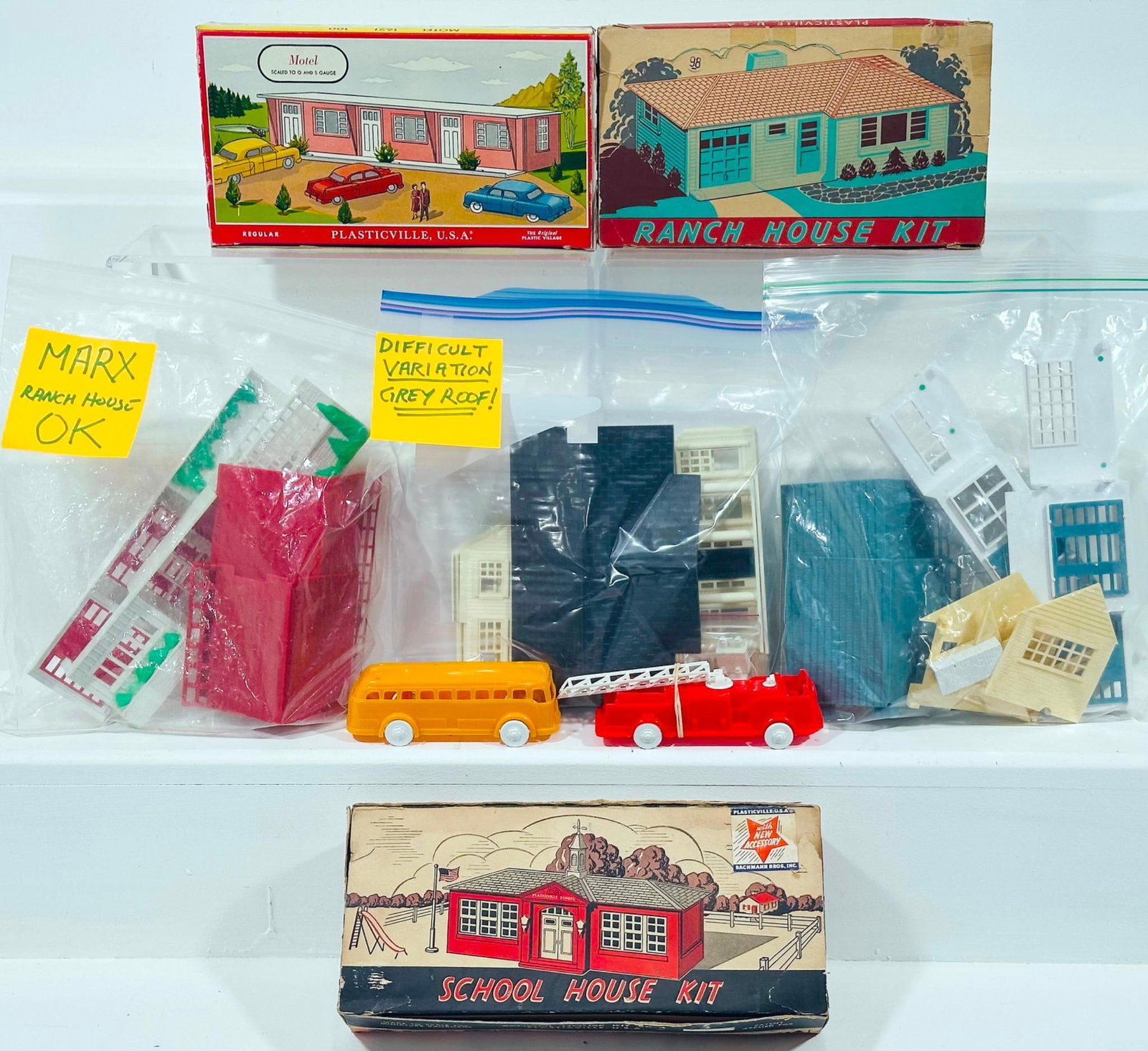 Bachmann/Plasticville/Marx Modern Postwar and Modern O Gauge Three (3) Assorted Kits Box and Three (1 of 5)