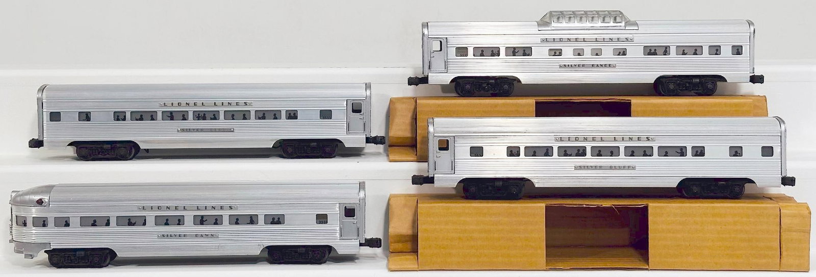 Lionel Postwar O Gauge 2531 - 2532 - 2533 - 2534 Aluminum Passenger Cars: Lionel Postwar O Gauge 2531 - 2532 - 2533 - 2534 Aluminum Passenger Cars, each in C7 plus or better.