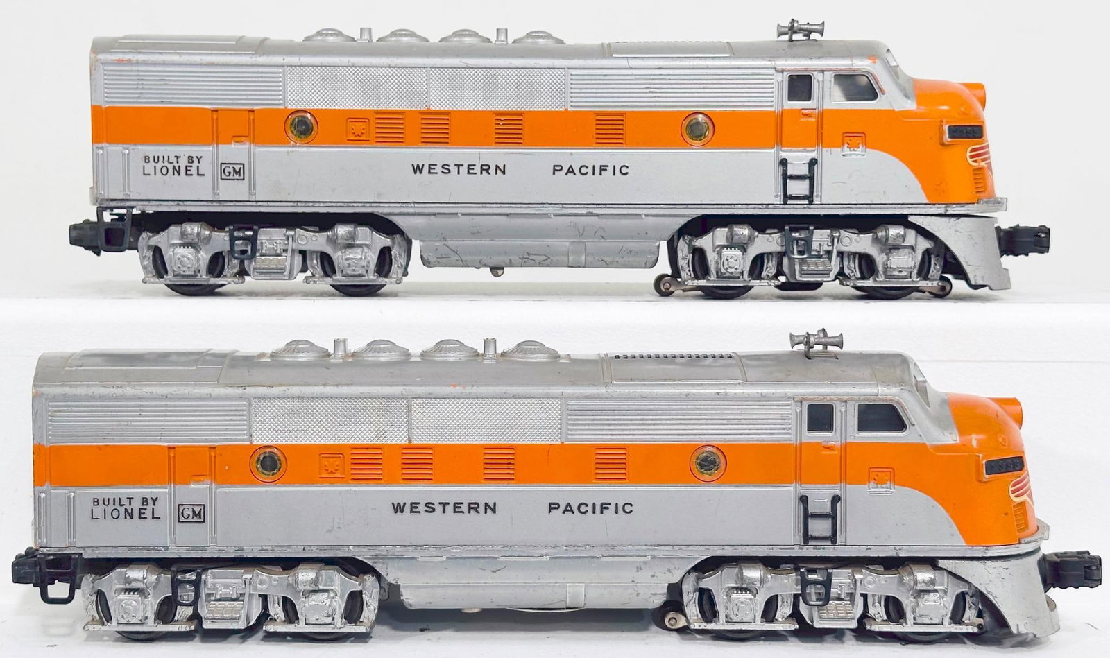 Lionel Postwar O Gauge 2355 A - A Western Pacific Diesel Units (1 of 6)