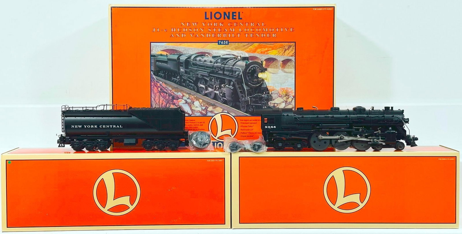 Lionel Modern O Gauge New York Central J1 - e Hudson Locomotive and Vanderbilt Tender Boxed (1 of 9)
