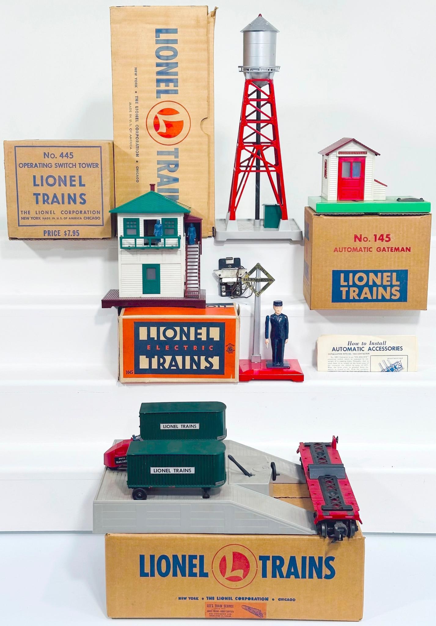 Lionel Postwar O Gauge Assorted Accessories (1 of 8)