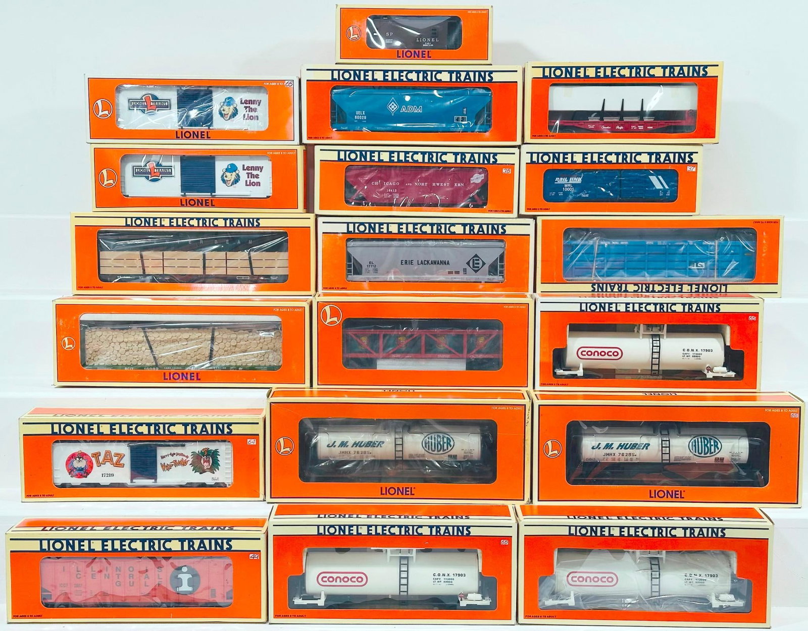 Lionel Modern O Gauge Nine (9) Assorted Freight Cars (1 of 10)