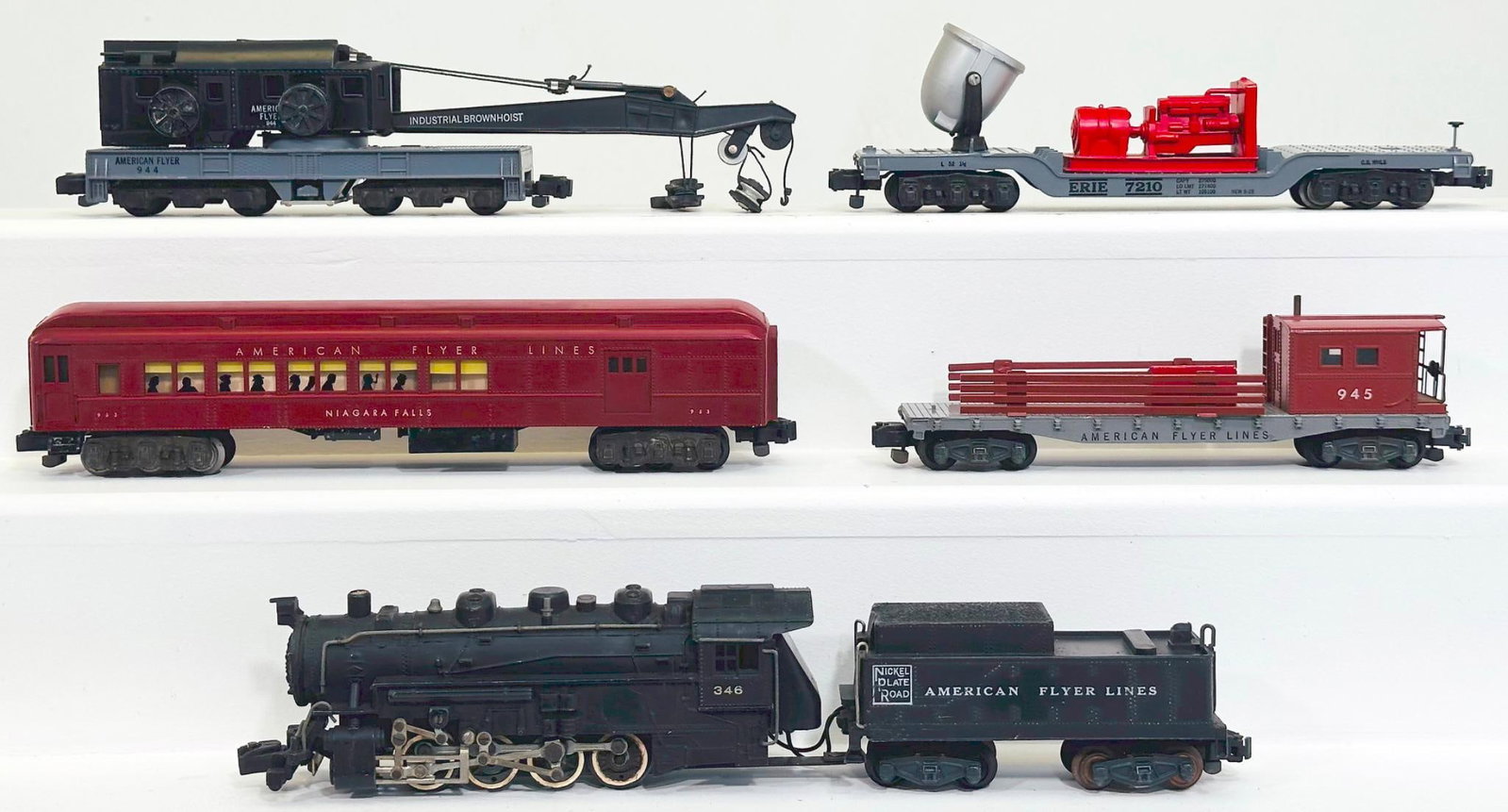 American Flyer Postwar S Gauge 346 Nickel Plate Road Locomotive and Tender and Four (4) Assorted: American Flyer Postwar S Gauge 346 Nickel Plate Road Locomotive and Tender and Four (4) Assorted Cars, with the 346 in C7 or better, and including 953 maroon plastic Passenger Car in C7, 944 in C7, 94