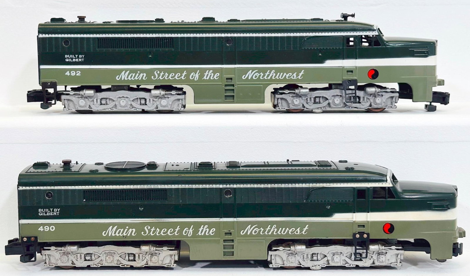 American Flyer Postwar S Gauge 490 - 492 Northern Pacific A - A Alco Diesel Units: American Flyer Postwar S Gauge 490 - 492 Northern Pacific A - A Alco Diesel Units, with the 490 in C7 and missing its horn and the 492 in C7 plus.