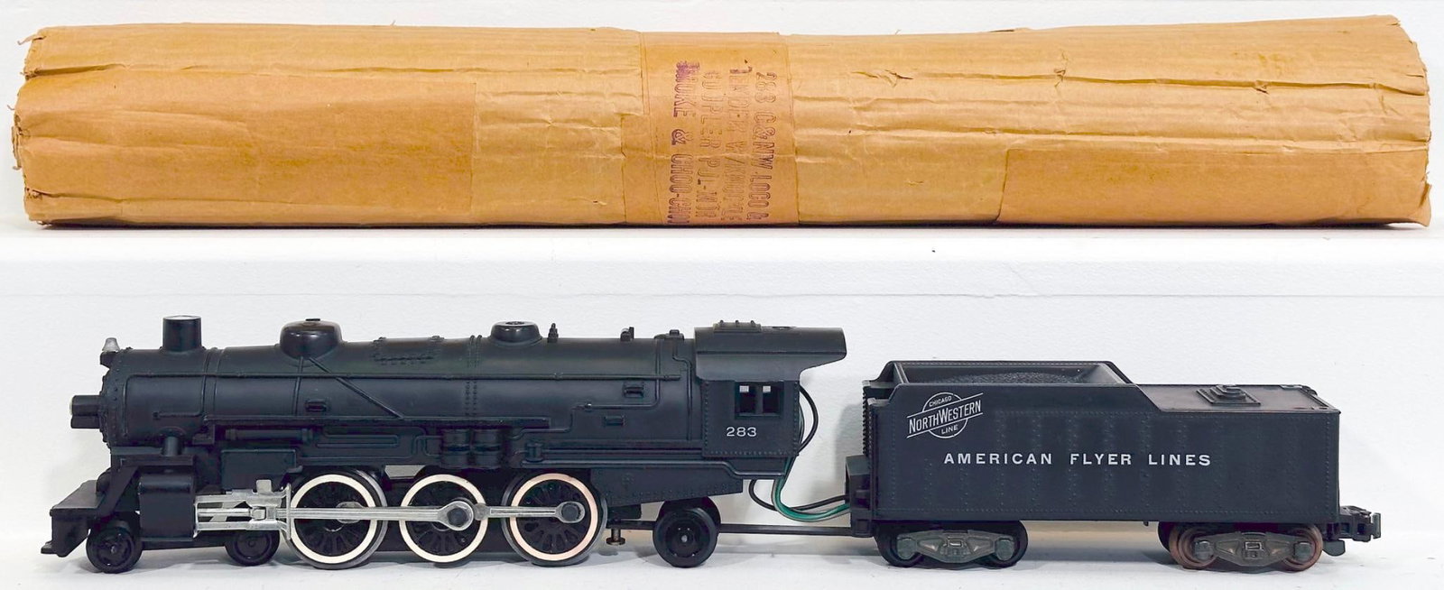 American Flyer Postwar S Gauge 283 Chicago Northwestern Locomotive and Tender with original wrap (1 of 7)