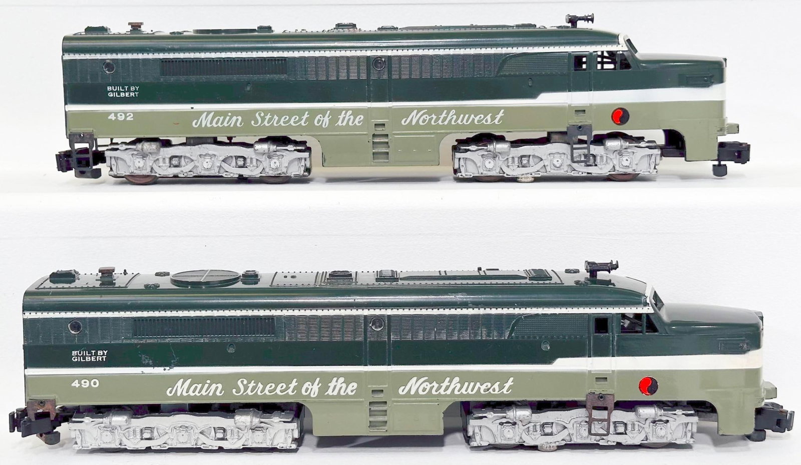American Flyer Postwar S Gauge 490 - 492 Northern Pacific Alco Diesel Units: American Flyer Postwar S Gauge 490 - 492 Northern Pacific Alco Diesel Units, with the 490 in C7 and the 492 in C7 plus or better.