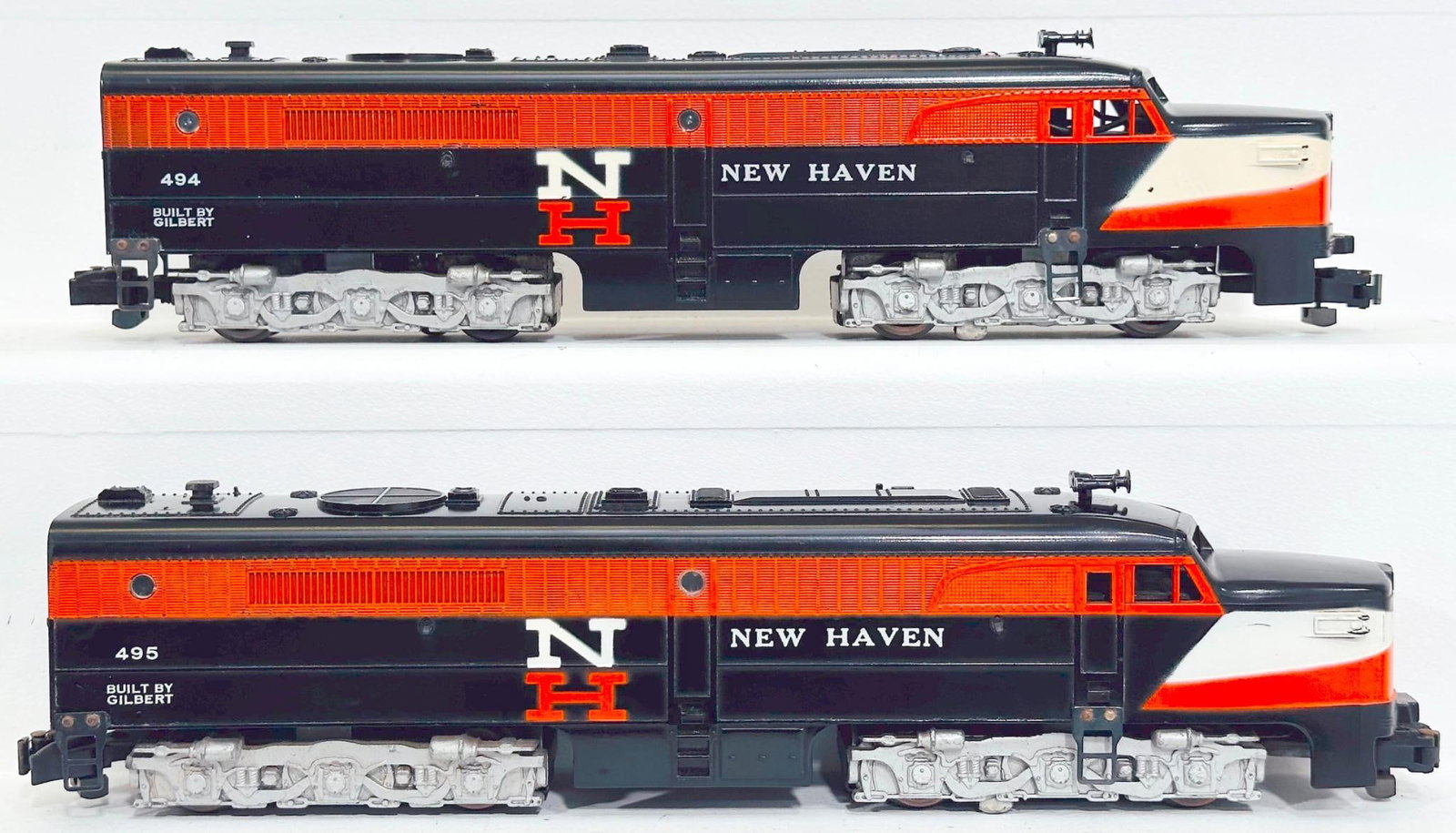 American Flyer Postwar S Gauge 494 and 495 New Haven A - A Alco Diesel Units: American Flyer Postwar S Gauge 494 and 495 New Haven A - A Alco Diesel Units, with the 494 in C7 plus and the 495 in C7 plus.